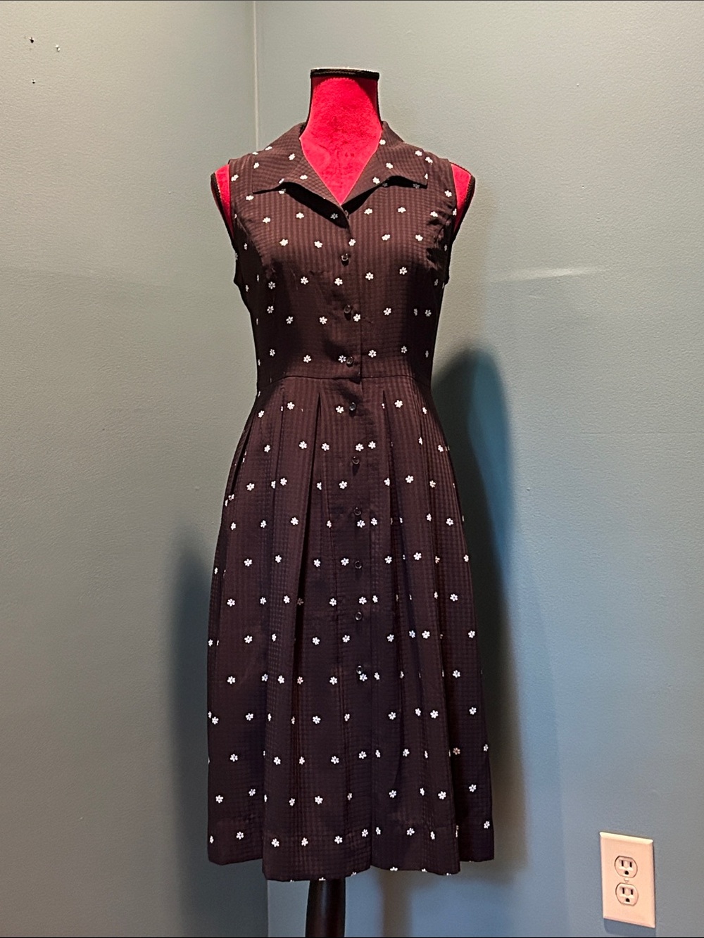 Talbots Black Midi Shirt Dress with White Daisy Dot Floral Print Size 6
